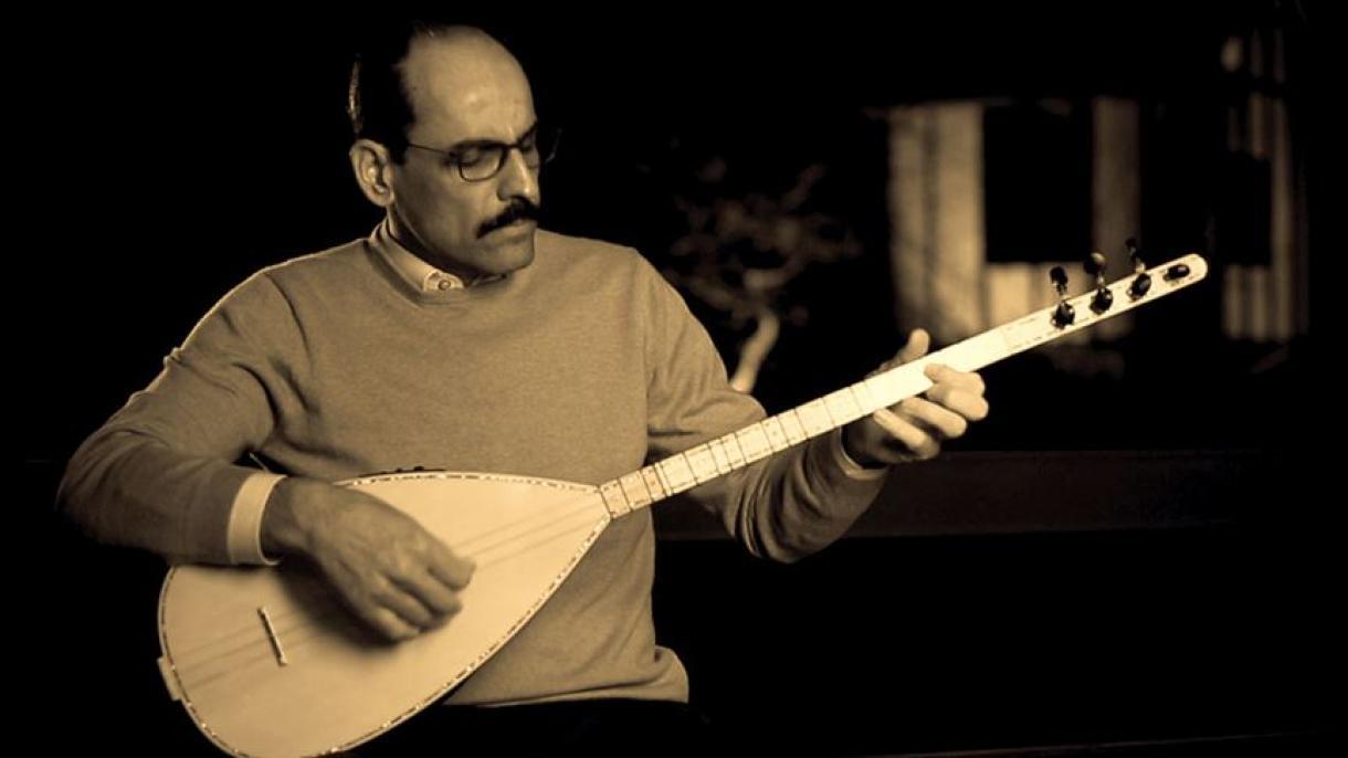 Ibrahim Kalın fez um clipe para sua música "Hiç Oldum"