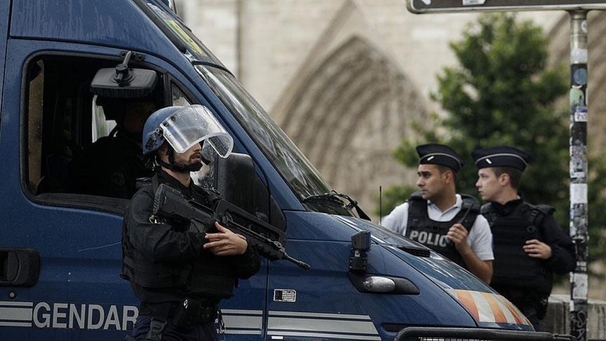 جنوبی فرانس:مسلح شخص نے سپر مارکیٹ میں کئی لوگوں کو یرغمال بنا لیا