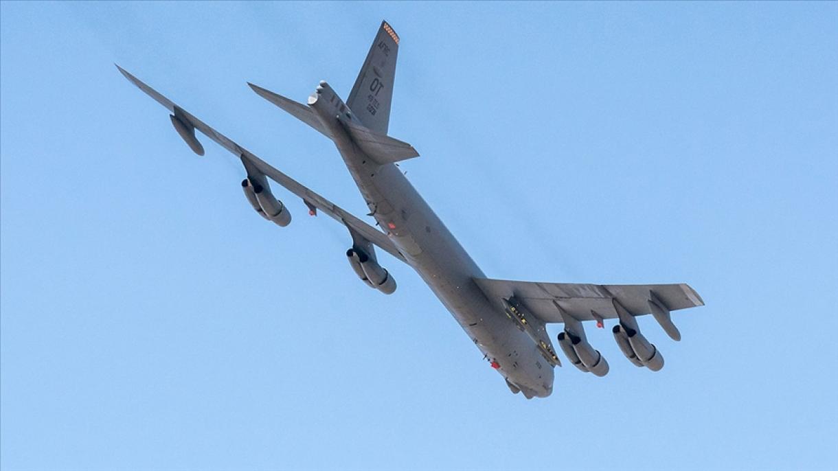 Bombarderos B-52H estadounidenses sobrevuelan Oriente Medio con fines de disuasión