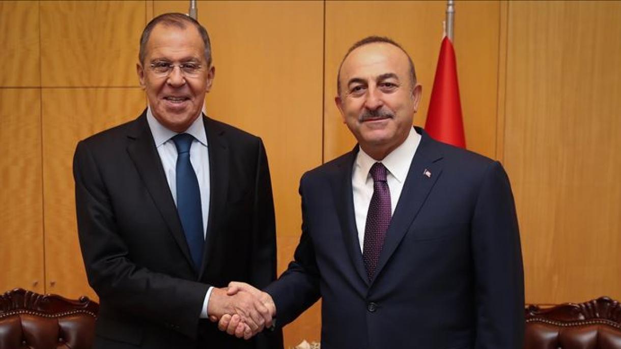 Çavuşoğlu külügyminiszter telefonon beszélt Szergej Lavrov orosz külügyminiszterrel