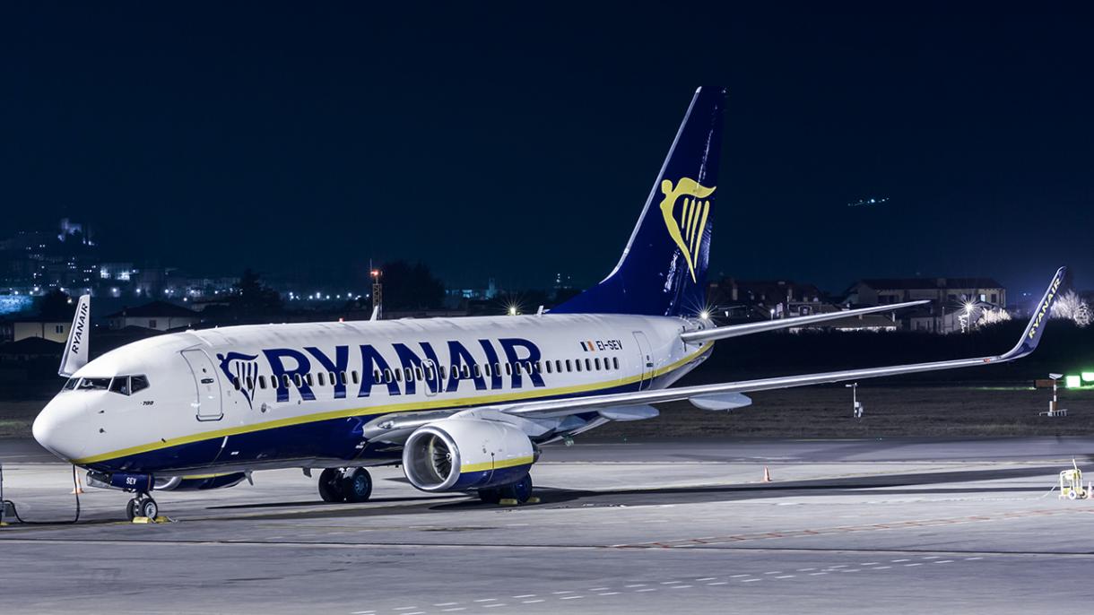 Ryanair, Enac convoca compagnia il 21/9 dopo cancellazione voli