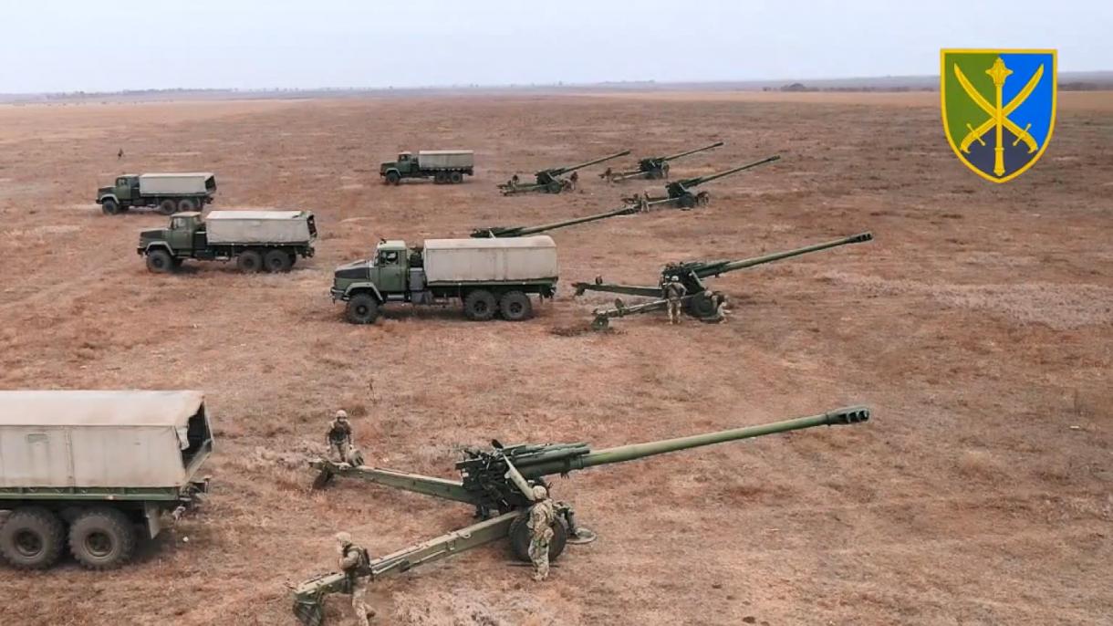 Exercice militaire de l'Ukraine dans le nord de la Crimée