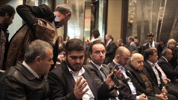 Oposição síria pede reunião de emergência em Paris