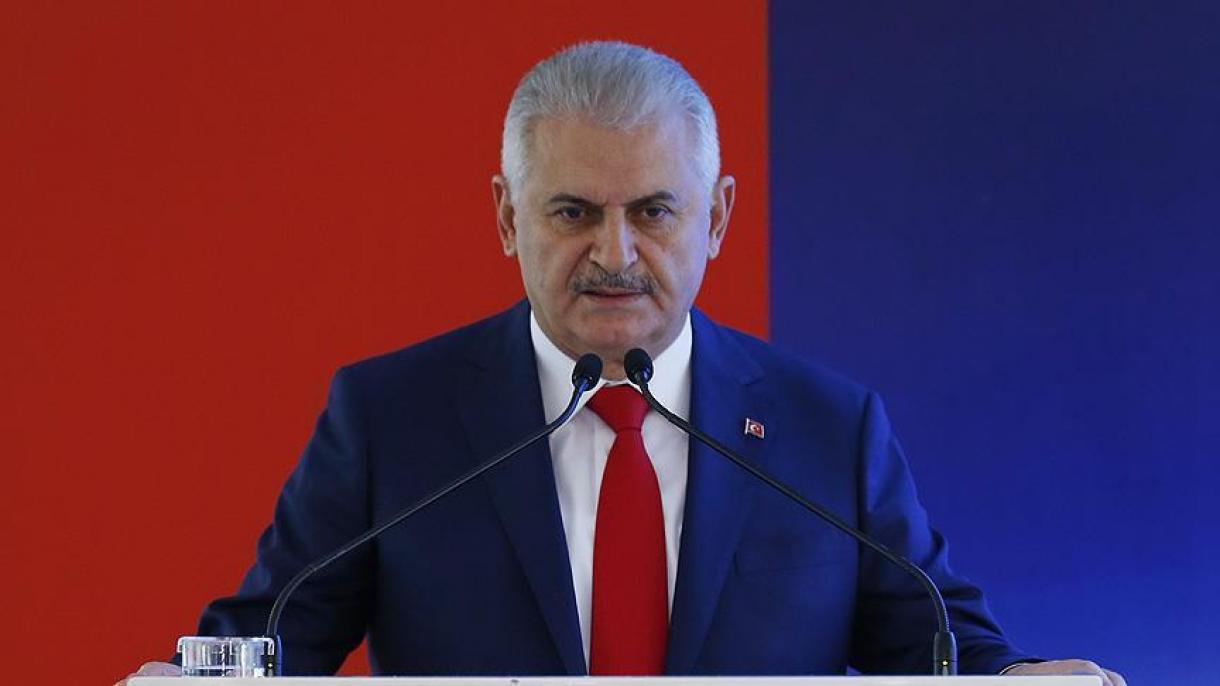Primeiro-ministro turco critica mídia estrangeira por cobertura da Turquia