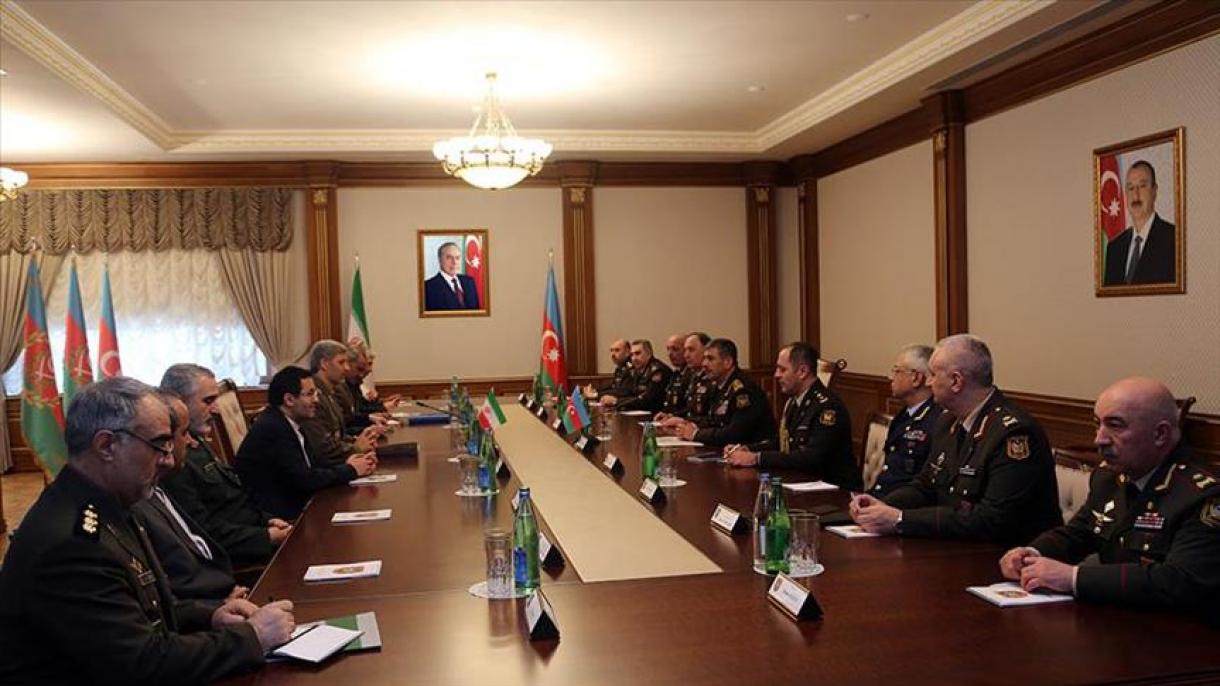 وزرای دفاع ایران و جمهوری آذربایجان در باکو دیدار کردند