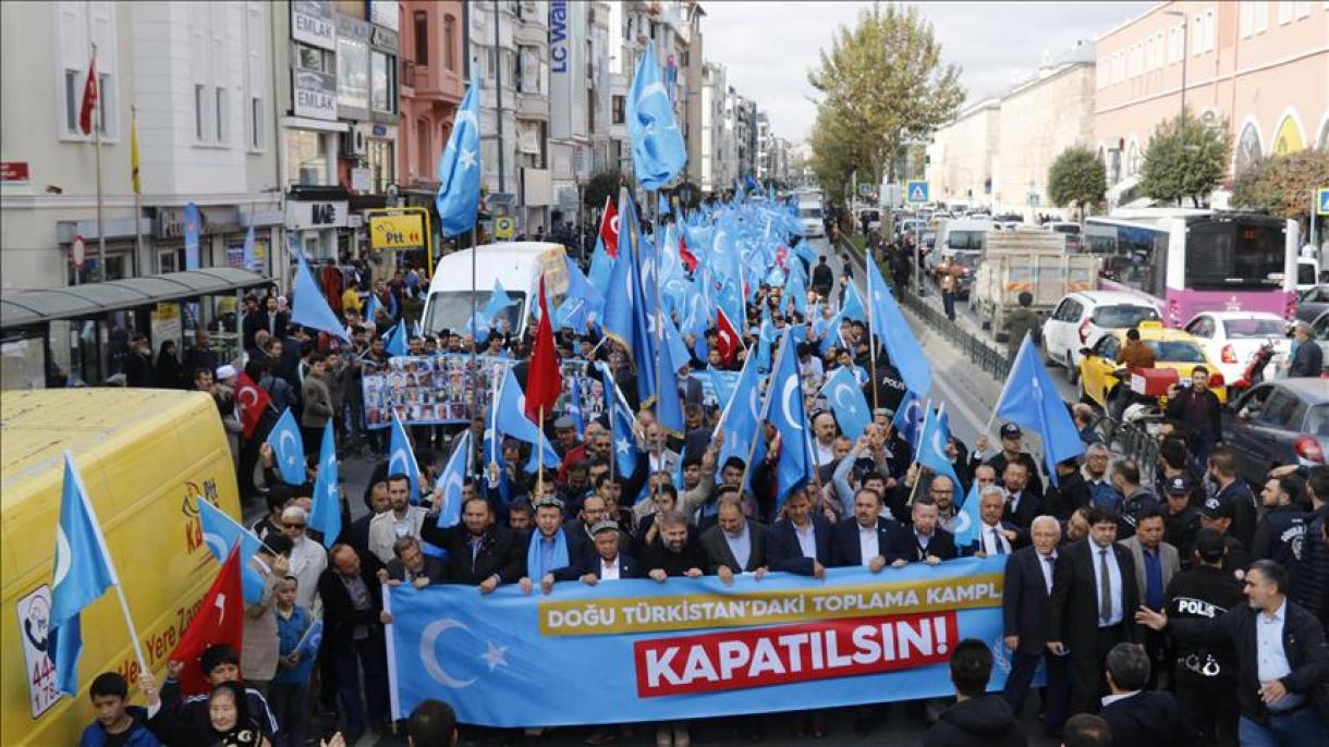 اعتراضات مردم و نهادهای مدنی مختلف تورکیه برسیاست‌های چین در تورکستان شرقی دراستانبول