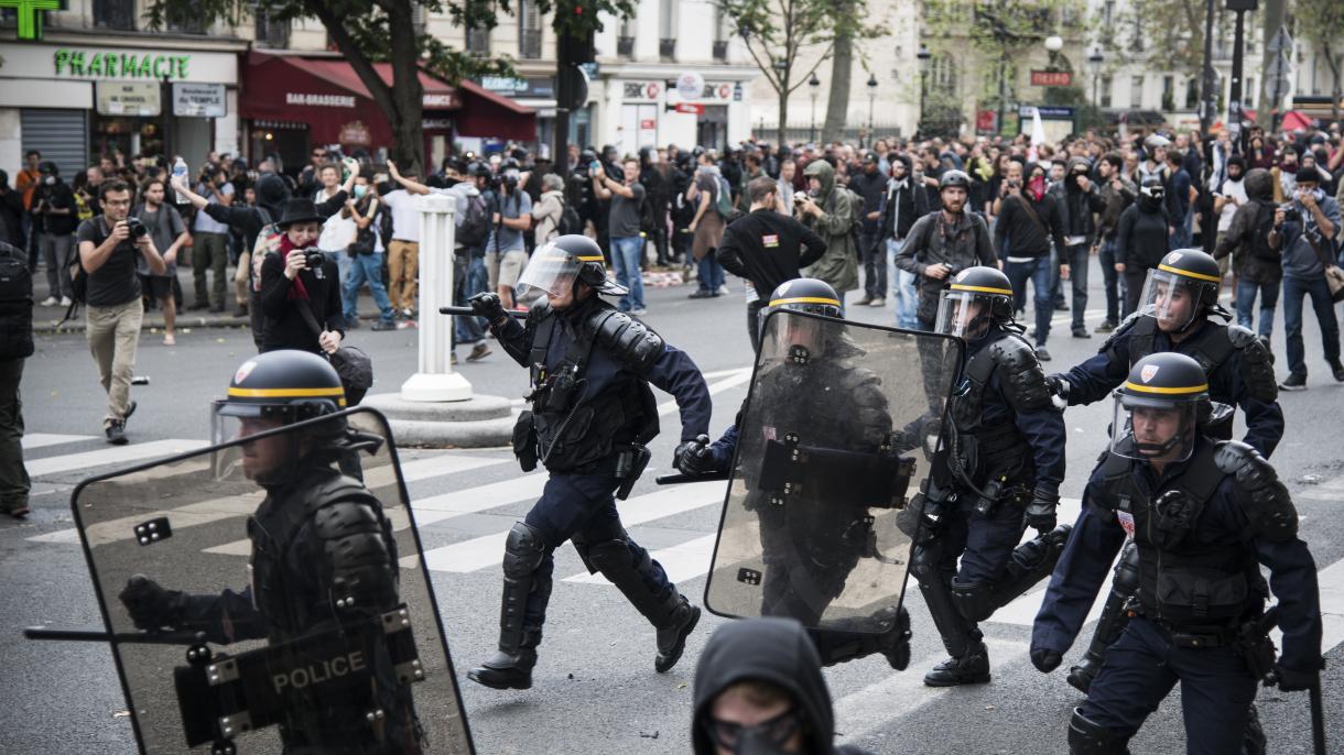 دولت فرانسه از احتمال بسته شدن مساجد در این کشور خبر داد