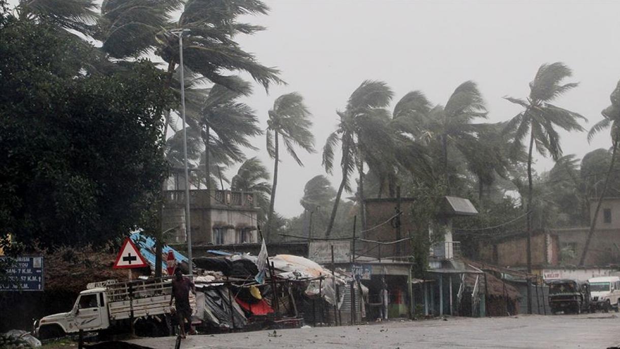 Sube a 97 el número de las víctimas del Ciclón Amphan en la India y Bangladés