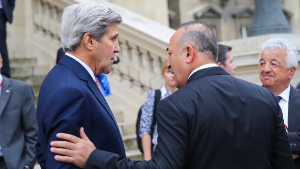 ترک اور امریکی سیکرٹری خارجہ کی پیرس  میں ملاقات