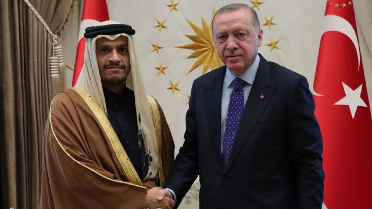 Erdoğan Isztambulban fogadta a katari külügyminisztert