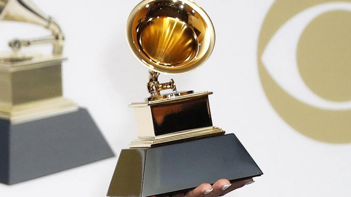 Határozatlan időre elhalasztották a 2022-es Grammy-díjátadót