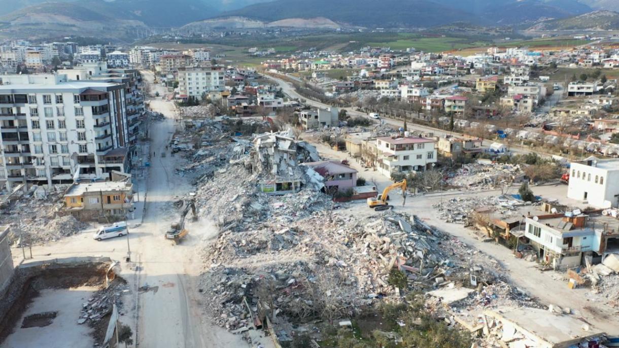 Aumenta la pérdida de vidas por el desastre del siglo en Türkiye