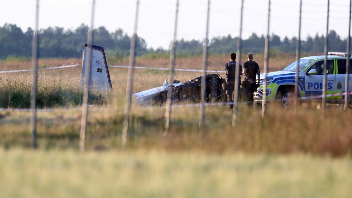 Un avion cu 9 persoane la bord s-a prăbușit în Suedia