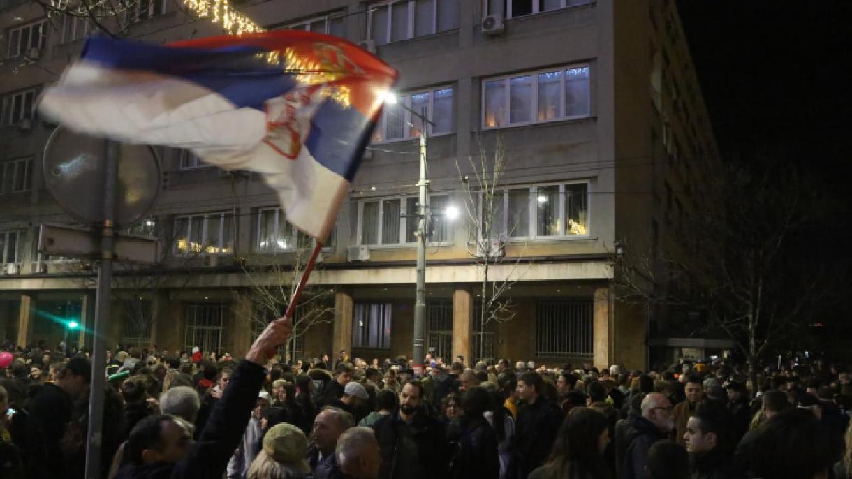 Протестите на опозицията в Сърбия продължават...