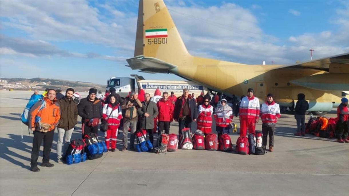 İran Türkiyeyə 20 ton humanitar yardım daşıyan təyyarə göndərib
