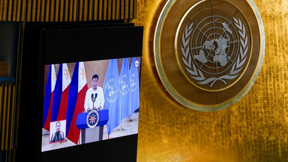 Rodrigo Duterte ha accusato i paesi ricchi del mondo di accumulare vaccini