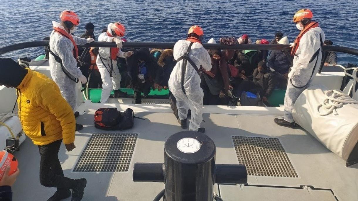 33名非法移民在土耳其海域获救