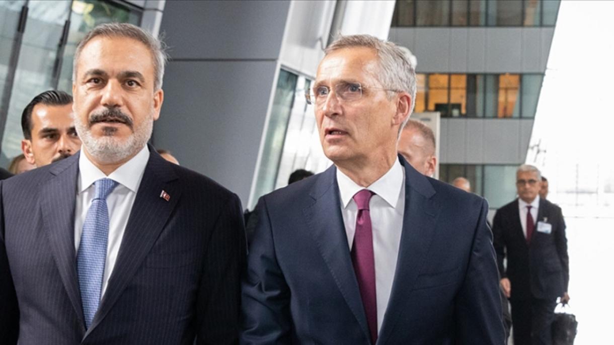 ترک وزیر خارجہ کی  نیٹو سیکرٹری جنرل سے ٹیلی فونک بات چیت