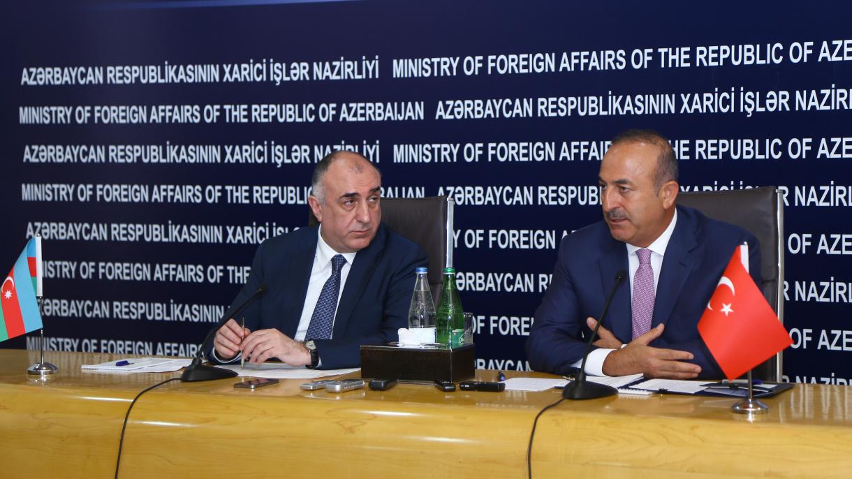 Çavuşoğlu y Mammadyarov evaluaron las relaciones bilaterales