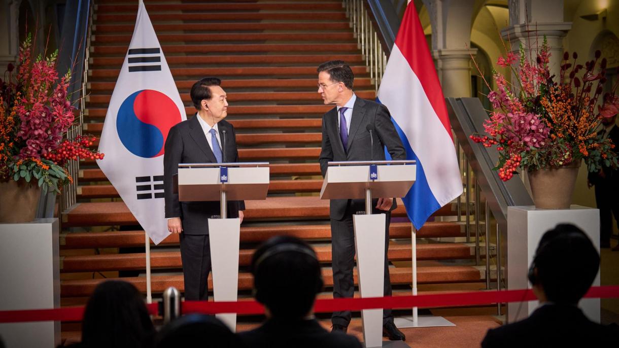 荷兰首相与韩国总统会晤