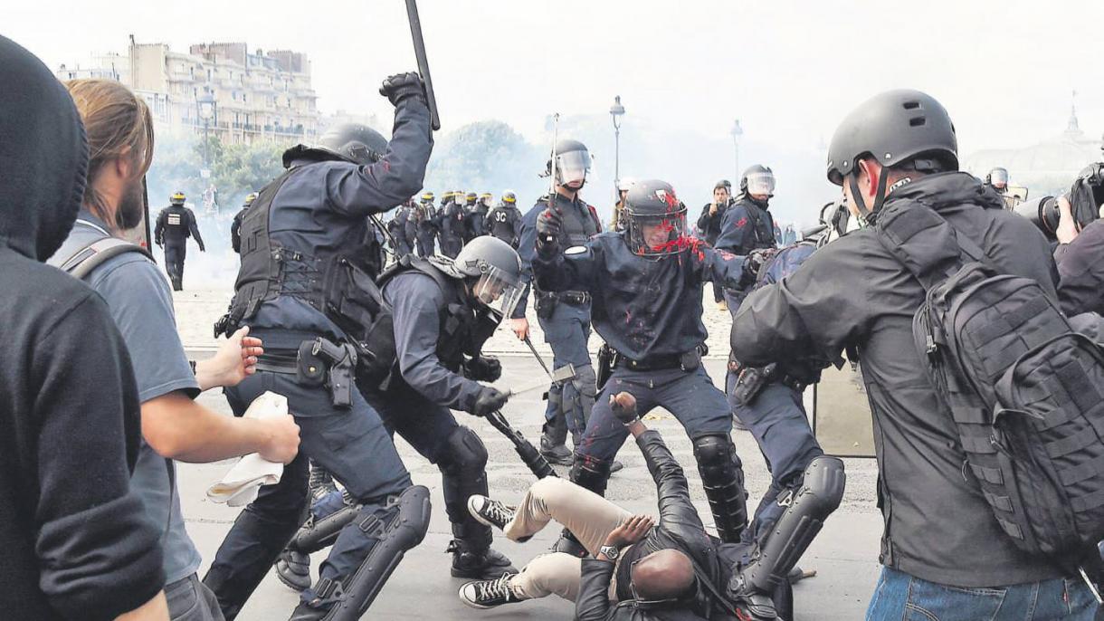 fransaa'da polis şiddeti.jpg