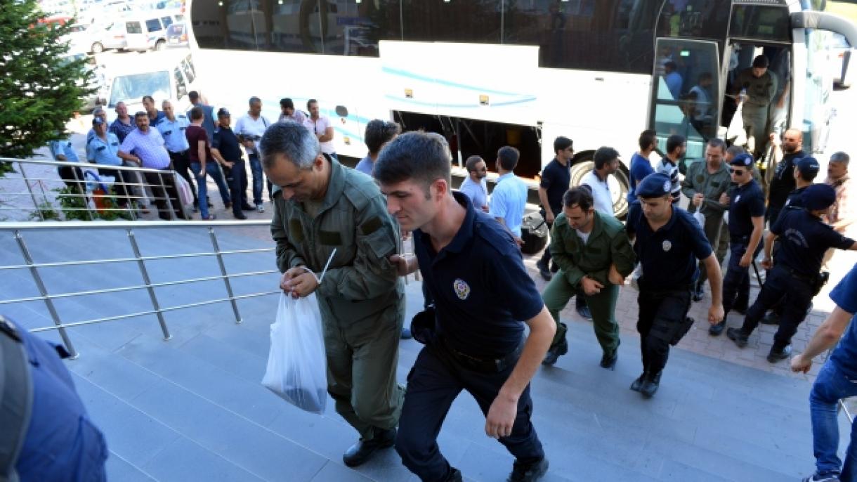 FETÖ'nün 39 darbeci askeri Kayseri'ye getirildi.jpg