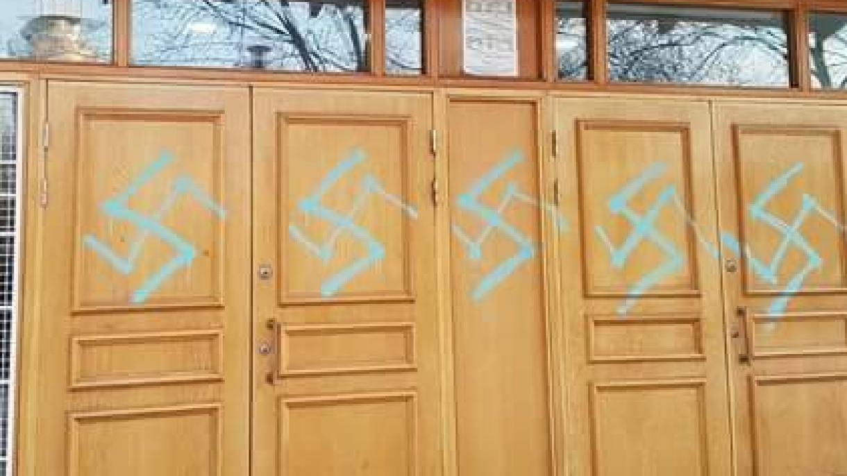 حمله نژادپرستانه به مسجد استکهلم