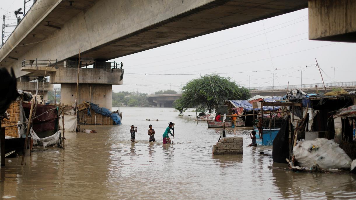افزایش قربانیان سیلاب های شدید در هندوستان