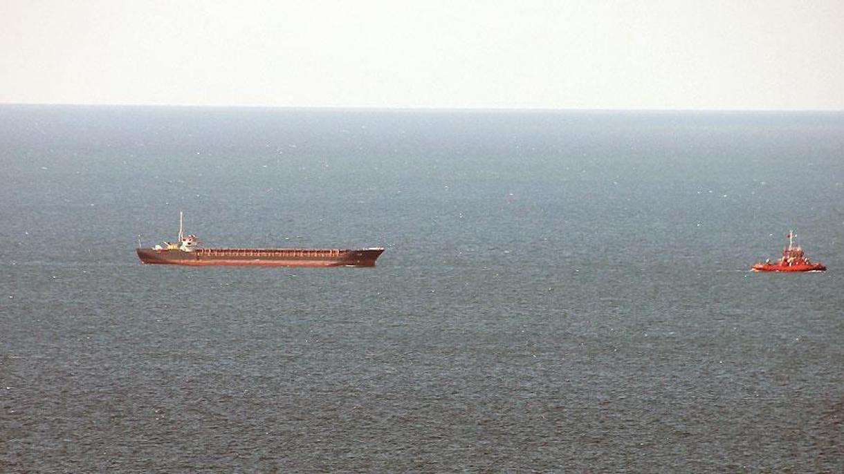 Buque de carga se hunde en el Mar Negro partiéndose en dos