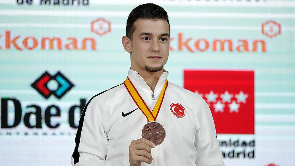 علی صوفواوغلو مدال برنز کاراته قهرمانی جهان را کسب کرد