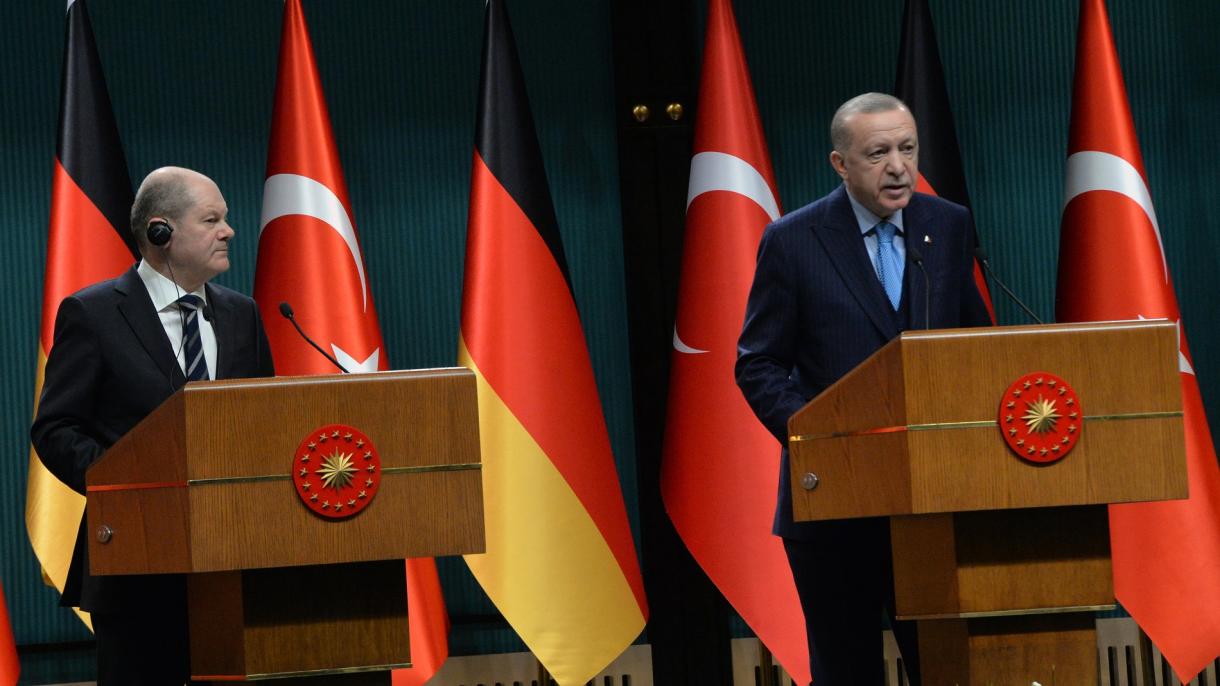 Prezident Erdogan Germaniýanyň Federal Kansleri Şols bilen söhbetdeş boldy