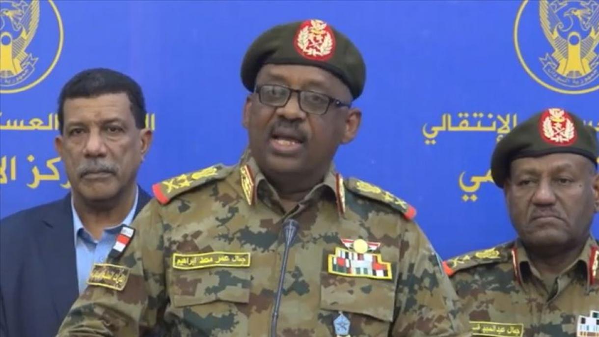 Суданският министър на отбраната генерал Джемал Йомер почина от сърдечен удар