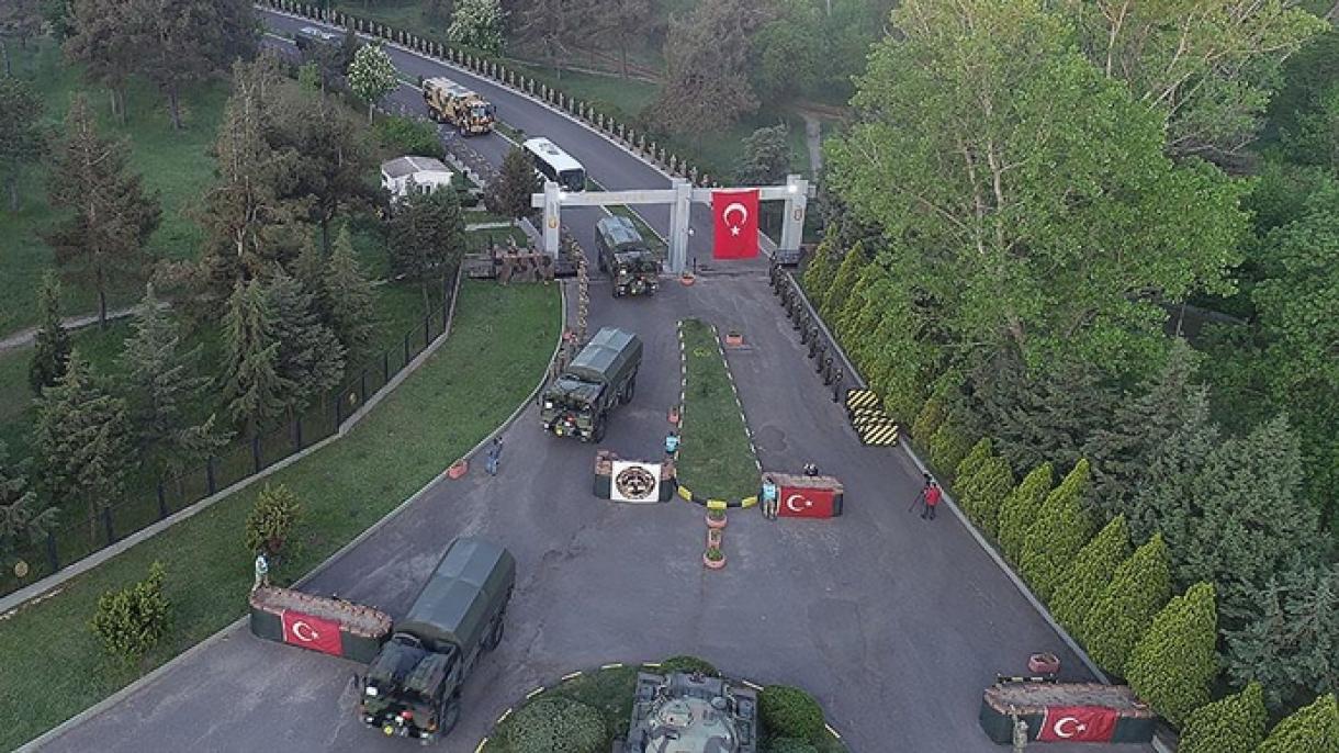 Soldati turchi partono per l'esercitazione NATO, che si svolge in Romania