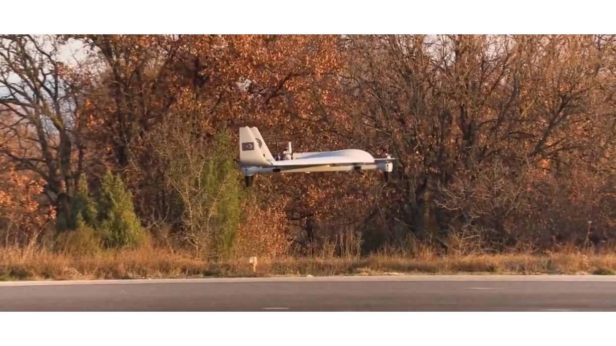 Prima dronă cu decolare și aterizare verticală a Türkiye a efectuat primul său zbor operațional