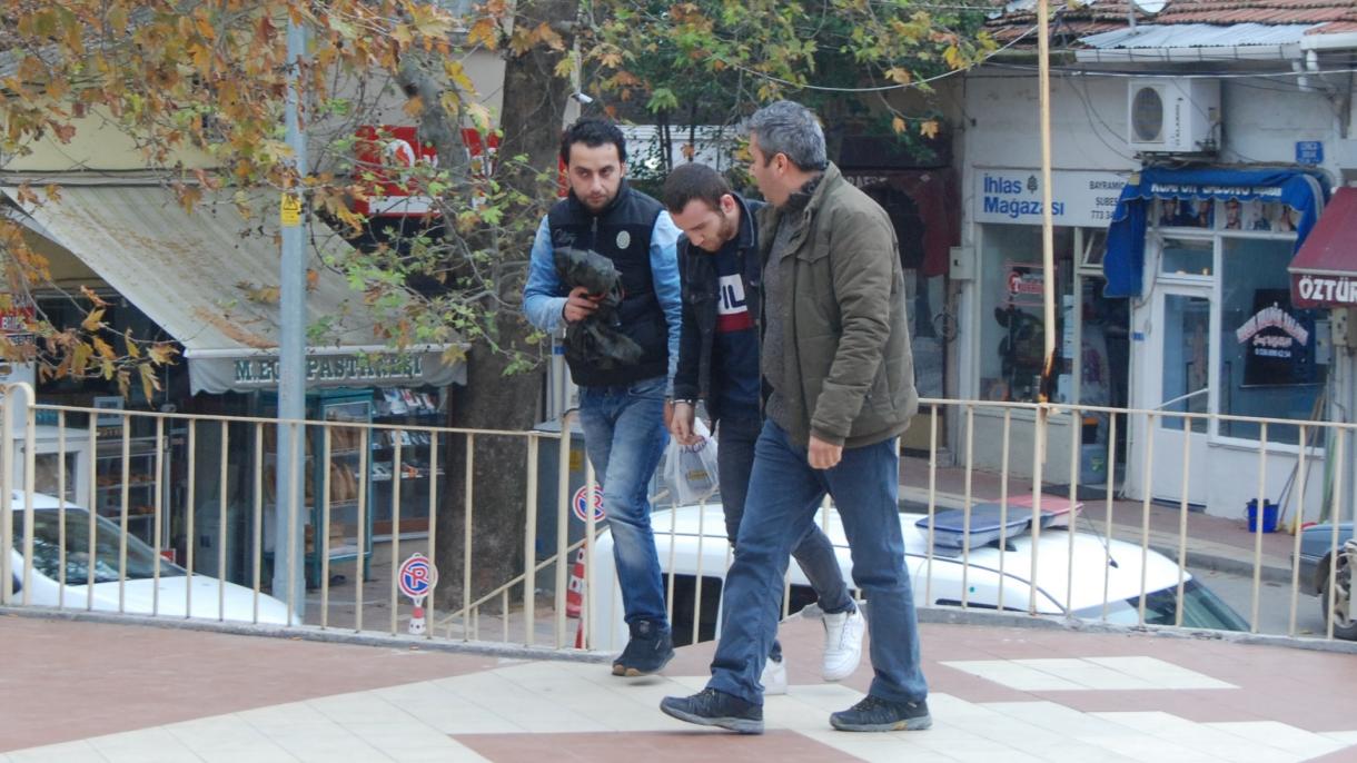 Yunanıstana qeyri-qanuni yollarla keçmәyә çalışan 35  miqrant saxlanıldı