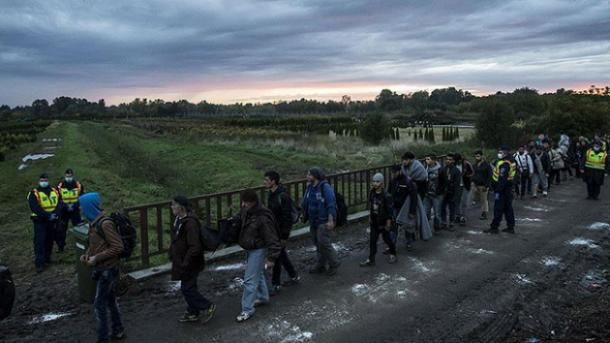 Ουγγαρία: Οι Βρυξέλλες πιέζουν για τους πρόσφυγες