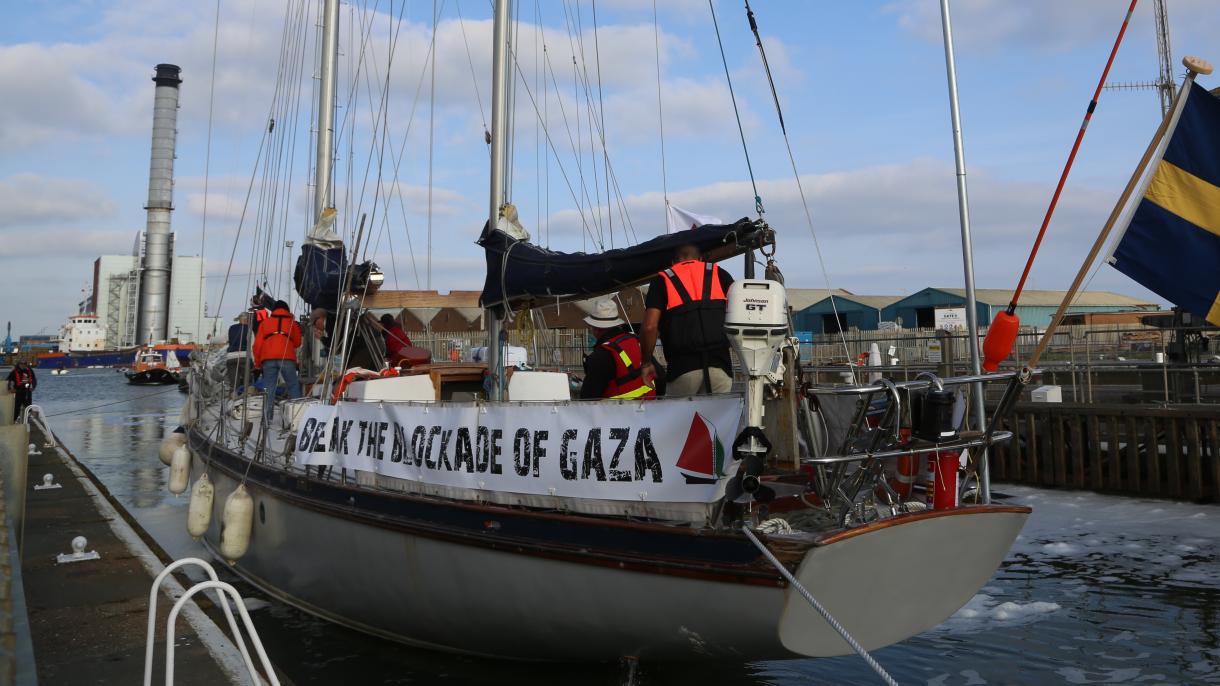ناوگان آزادی راه غزه را در پیش گرفت