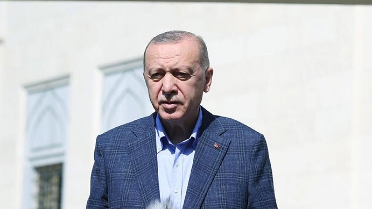 اردوغان پس از اقامه نماز جمعه در استانبول به سوالات روزنامه‌نگاران پاسخ داد