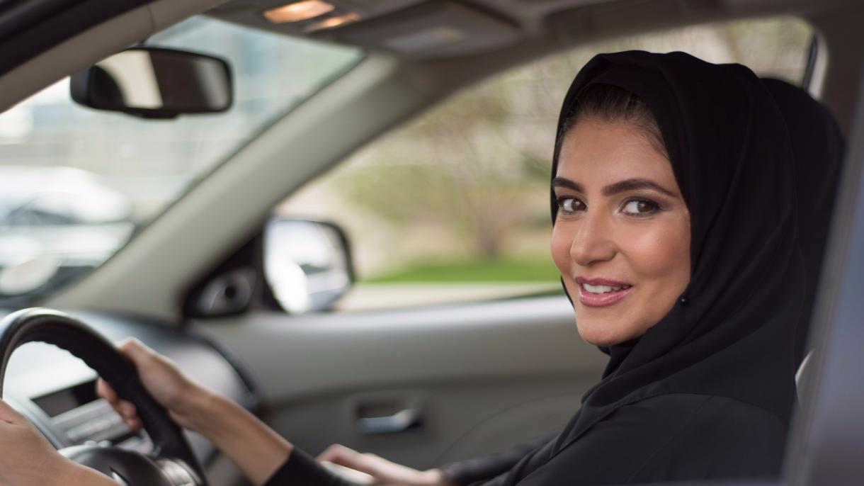 Szaúdi nők is vezethetnek autót