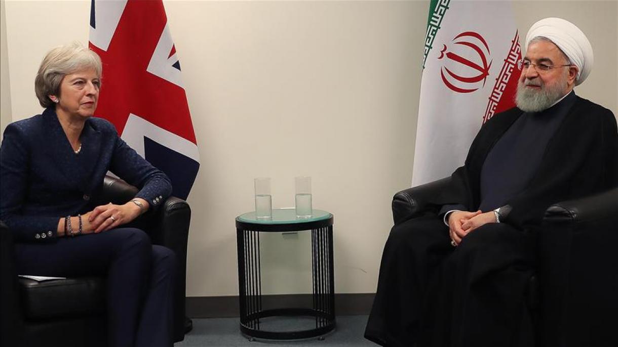 İran Prezidenti Tereza Mey və Emmanuel Makronla görüşdü