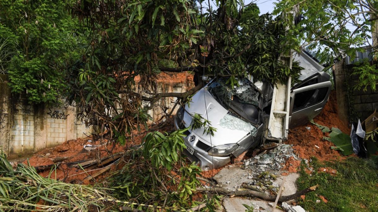 Braziliyada daşqın nəticəsində həyatını itirənlərin sayı 20-yə yüksəlib