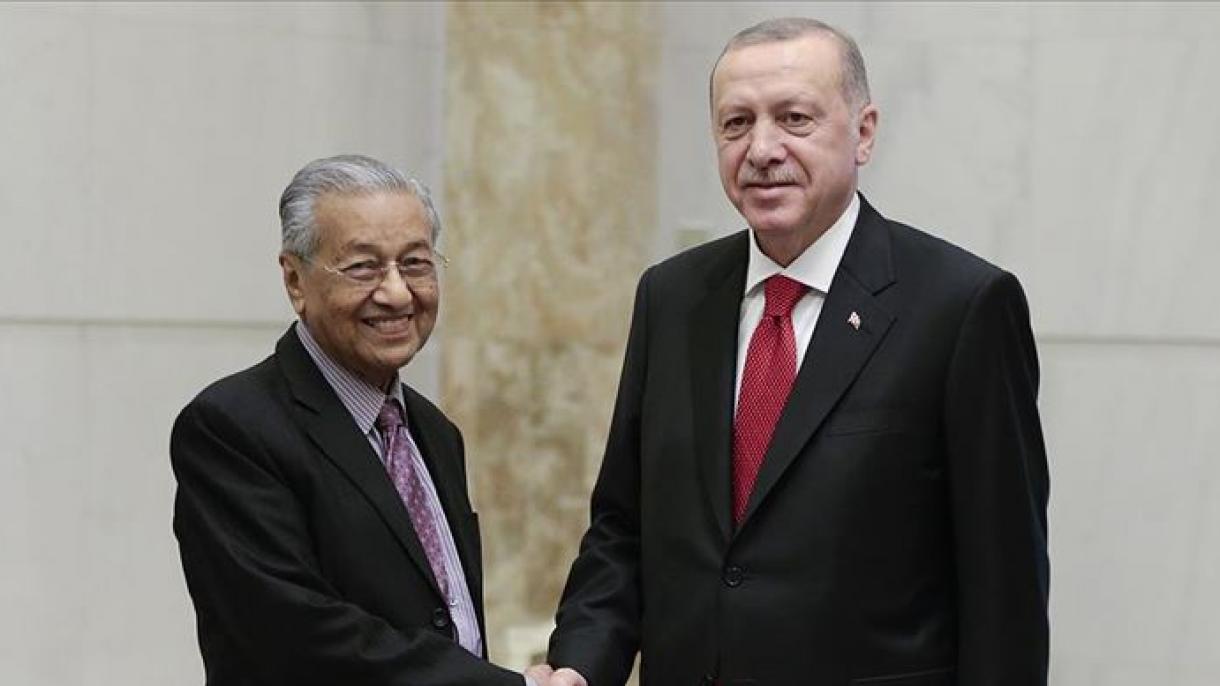 Президент Эрдоган  Малайзиянын мурдагы премьер-министри менен сүйлөштү