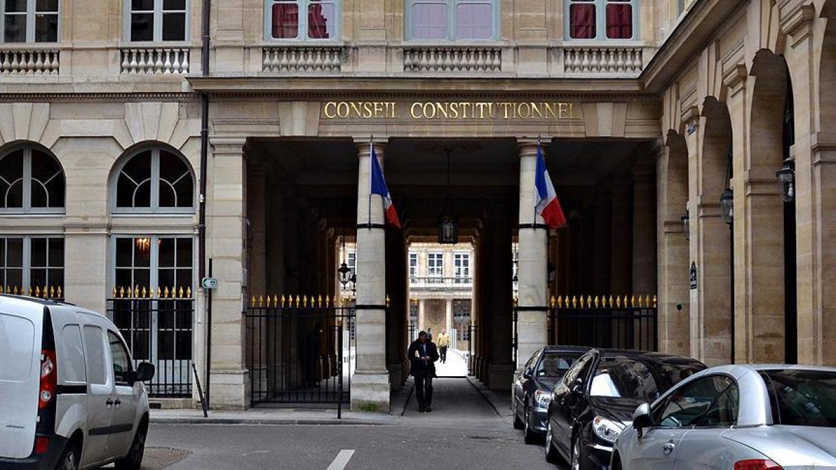 Megsemmisített egy törvényt a francia Alkotmánybíróság