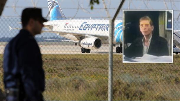 EgyptAir, presidente smentisce allarmi tecnici aereo prima di incidente