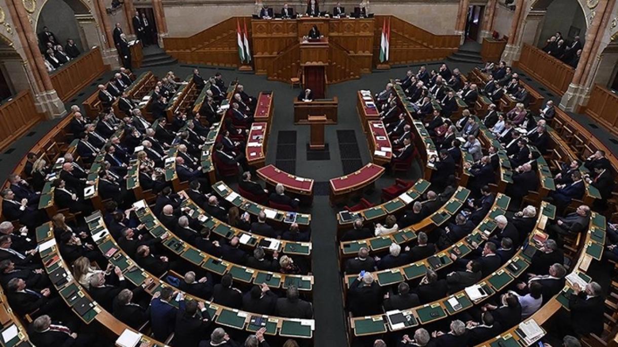 مجاریستان ینگ پارلمانی سوئدینگ ناتو قوُشولماغینی ایزا سۆیشۆردی
