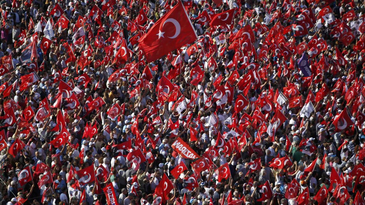 استانبول ده دموکراسی و شهیدلر ییغینی بولیب اوته دی