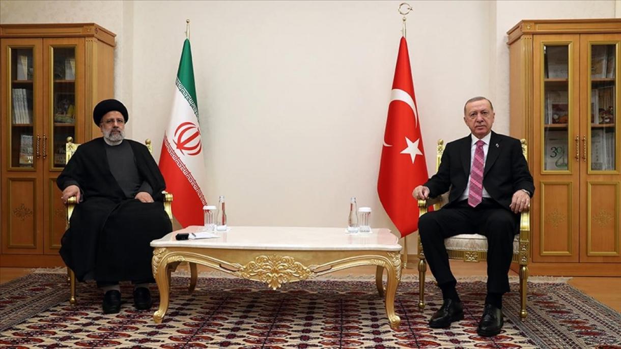 Erdogan incontra Reisi in Turkmenistan