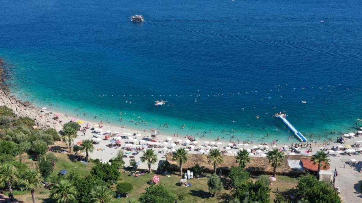 Reddito turistico della Türkiye e' aumentato  a 54 miliardi e 315 milioni di dollari nel 2023