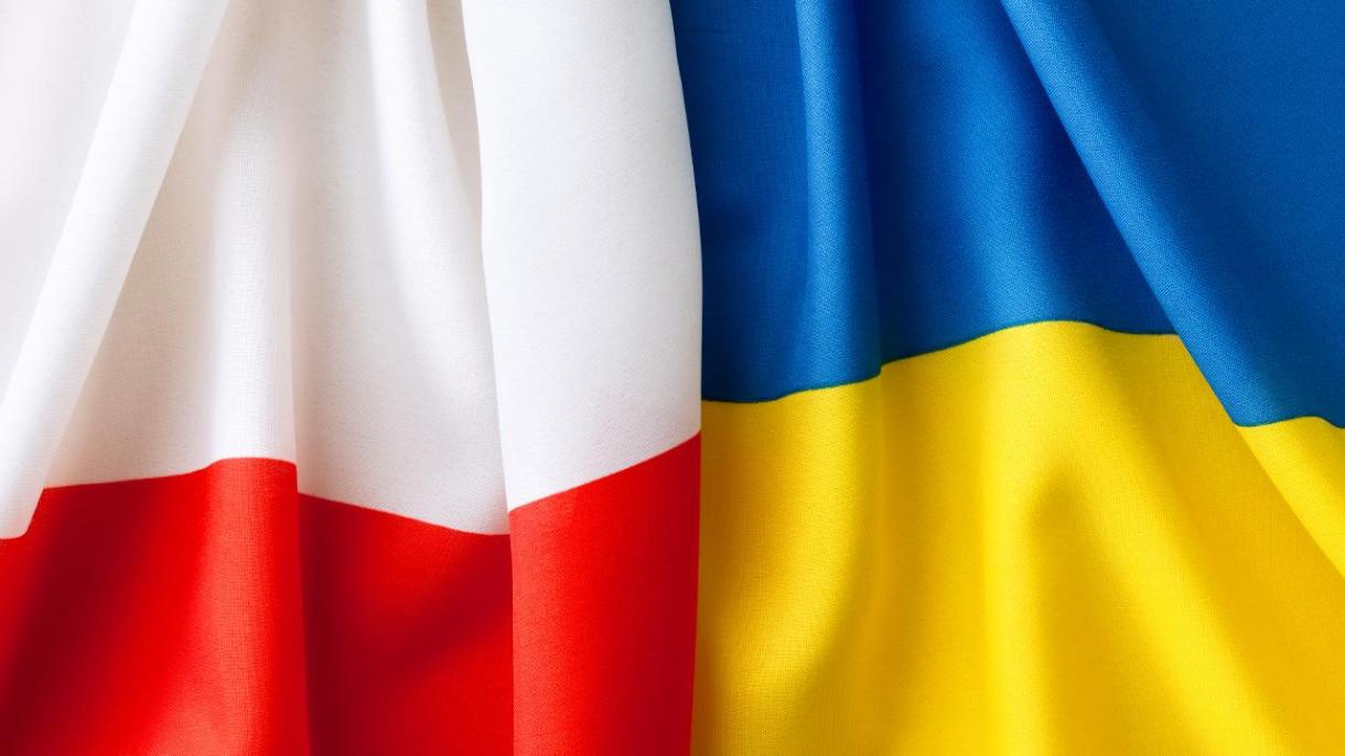 波兰召见乌克兰大使就泽连斯基的言论提出强烈抗议
