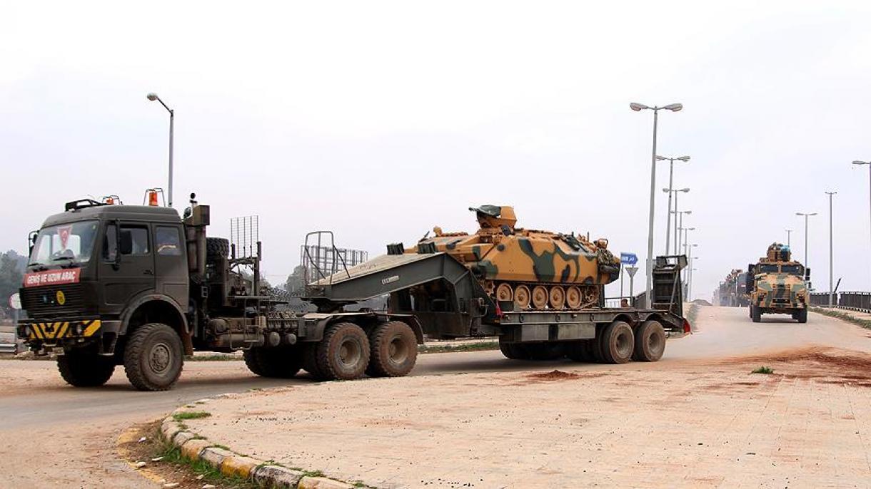 A török hadsereg konvoja biztonságban megérkezett Anadanba